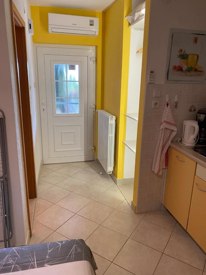 Apartment Jelena Цриквеница Экстерьер фото